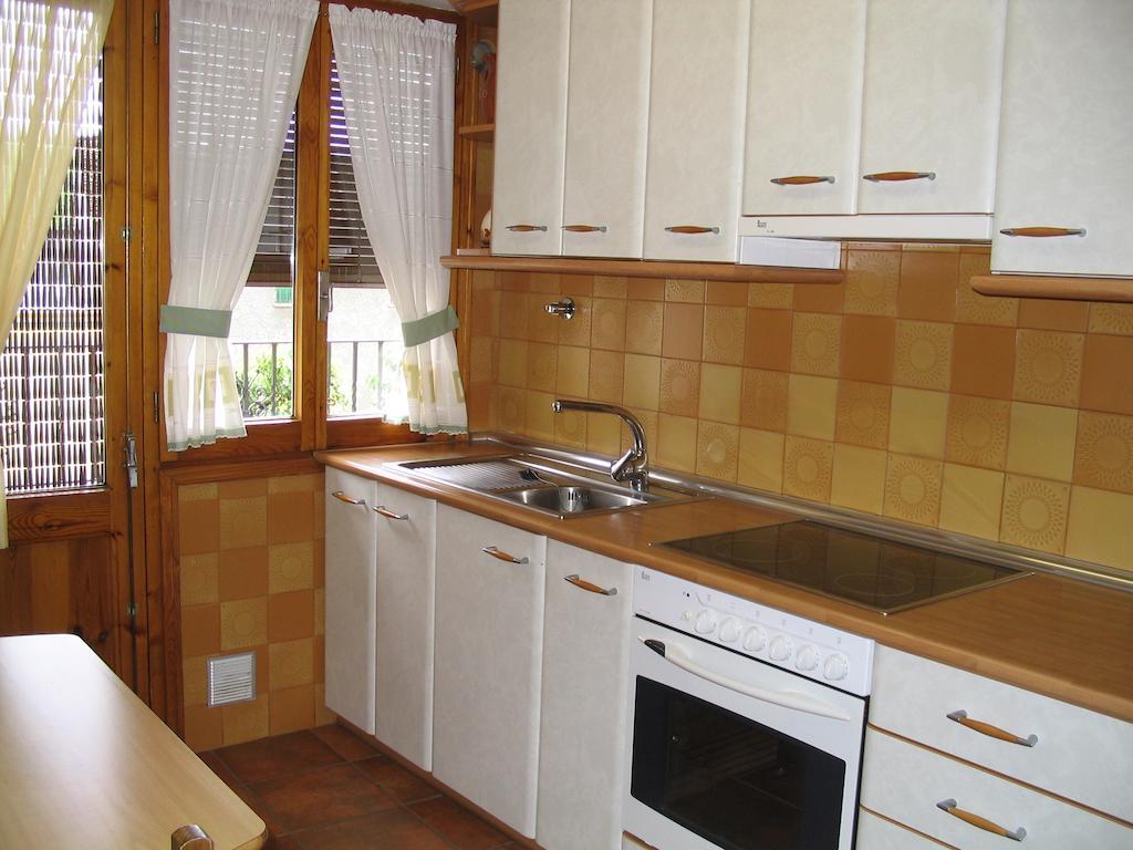 Apartamentos Casa Gallan Sarvisé Habitación foto