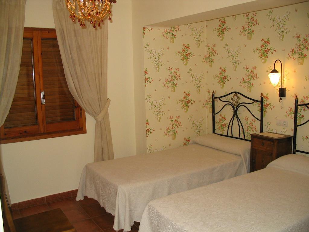 Apartamentos Casa Gallan Sarvisé Habitación foto