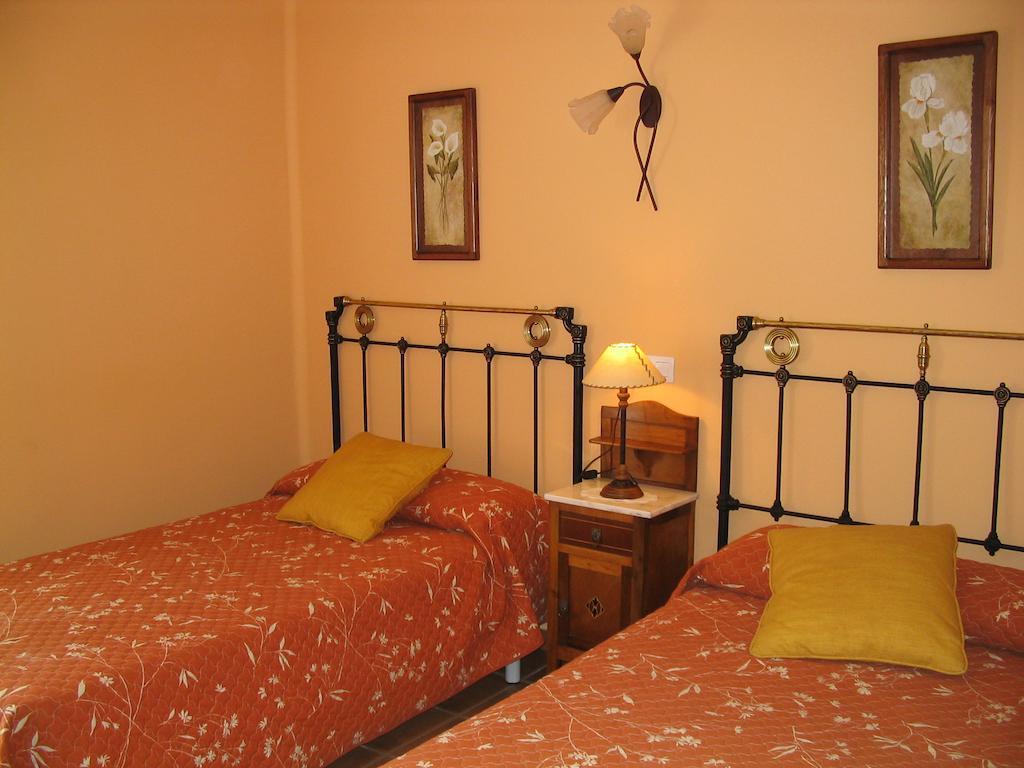 Apartamentos Casa Gallan Sarvisé Habitación foto